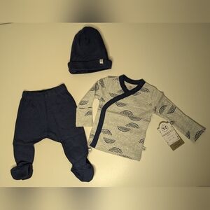NWT Honest Newborn 3-Piece Set Organic Cotton Side-Snap Top, FootedPants, Beanie